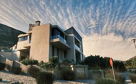 House Vos